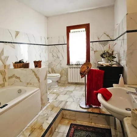 Vacation Violina, Holiday home