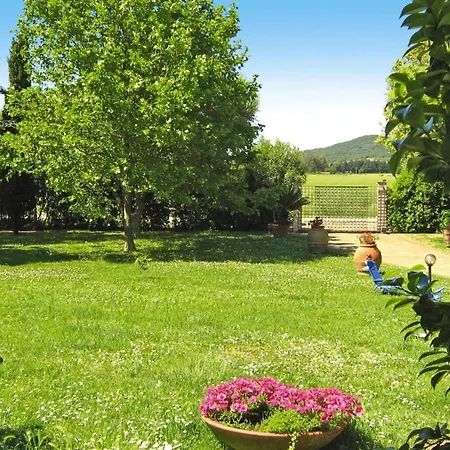 Vacation Violina, Holiday home *